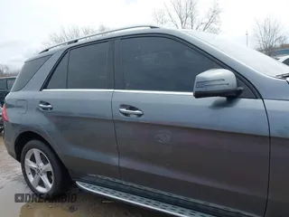 2018 Mercedes-Benz GLE 350 z VIN 4JGDA5JB0JB147786, wystawiony jako IAAI lot #42005953 z przebiegiem 138 905 mil mil oraz . Historia ofert i sprzedaży dostępna na DreamBid. Obrazek 14.