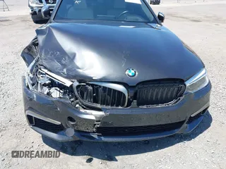 2020 BMW 5 Series M550i xDrive z VIN WBAJS7C07LBN96264, wystawiony jako IAAI lot #42478429 z przebiegiem 46 035 mil mil oraz . Historia ofert i sprzedaży dostępna na DreamBid. Obrazek 6.