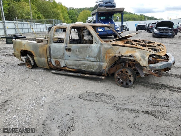 2007 GMC Sierra 1500 Classic SLE1 with VIN 1GTEK19B47E175228, listed as a Copart auction lot 73457444 with NaN miles and Salvage Title. Bid and sale history available at carsss.com. Image 4.