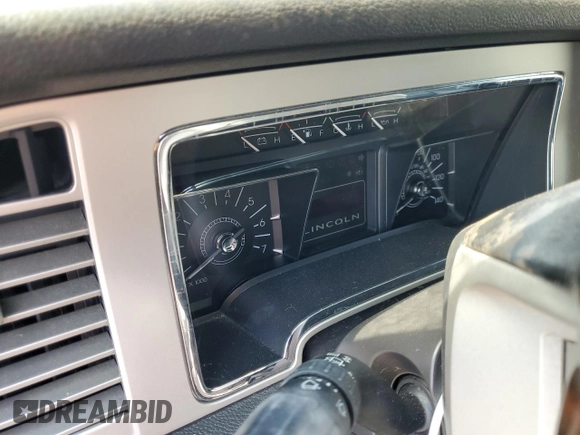 2008 Lincoln Navigator with VIN 5LMFU28588LJ21551, listed as a Copart auction lot 60746115 with Not provided miles and Clean title. Bid and sale history available at DreamBid. Image 9.