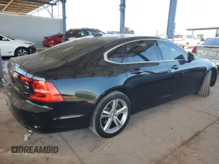 2017 Volvo S90 Momentum z VIN YV1102AK3H1006357, wystawiony jako Copart lot #43386755 z przebiegiem 129 043 mil mil oraz Tytuł czysty. Historia ofert i sprzedaży dostępna na DreamBid. Obrazek 3.