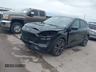 2022 Ford Escape SE with VIN 1FMCU0G6XNUB18144, listed as a IAAI auction lot 42390521 with 27,594 mi miles and . Bid and sale history available at DreamBid. Image 17.