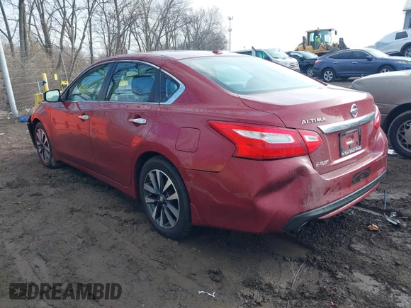 2016 Nissan Altima SR with VIN 1N4AL3AP1GC269826, listed as a IAAI auction lot 41664309 with 70,740 mi miles and . Bid and sale history available at carsss.com. Image 3.