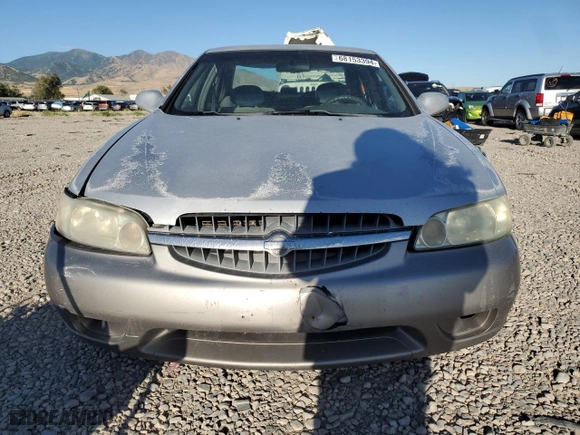 2000 Nissan Altima XE with VIN 1N4DL01D8YC157169, listed as a Copart auction lot 68153394 with 241,902 mi miles and Salvage Title. Bid and sale history available at carsss.com. Image 5.