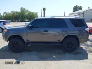 2016 Toyota 4Runner Limited with VIN JTEBU5JR2G5311140, listed as a IAAI auction lot 41973090 with 97,465 mi miles and . Bid and sale history available at DreamBid. Image 15.