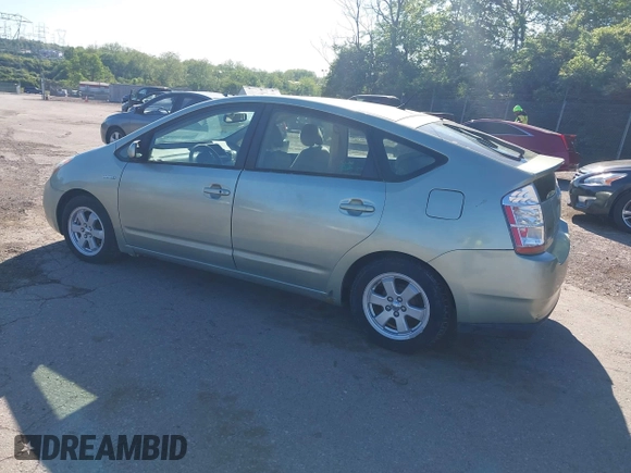 2007 Toyota Prius with VIN JTDKB20U877645725, listed as a IAAI auction lot 42190680 with Not Provided miles. Bid and sale history available at carsss.com. Image 3.