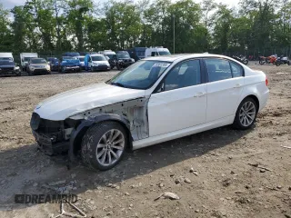 2011 BMW 3 Series 328i xDrive z VIN WBAPK5C53BA661576, wystawiony jako Copart lot #56861395 z przebiegiem 137 967 mil mil oraz Szkoda całkowita • Salvage title. Historia ofert i sprzedaży dostępna na DreamBid. Obrazek 1.