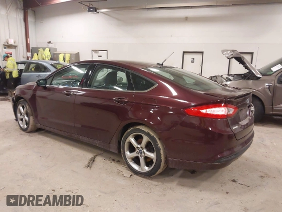 2013 Ford Fusion SE with VIN 3FA6P0HR0DR238015, listed as a IAAI auction lot 41753962 with 104,435 mi miles. Bid and sale history available at carsss.com. Image 3.