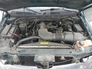 2000 Ford F-150 XL with VIN 2FTRX07L1YCA71635, listed as a Copart auction lot 47196175 with Not provided miles and Non repairable. Bid and sale history available at DreamBid. Image 11.