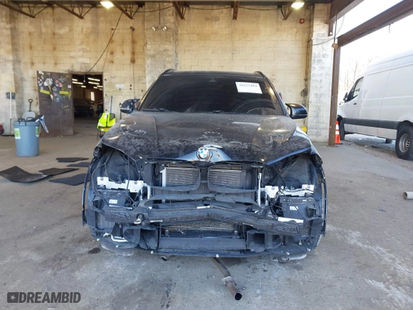 2018 BMW X5 M with VIN 5YMKT6C56J0Y84190, listed as a IAAI auction lot 41623494 with 45,048 mi miles. Bid and sale history available at carsss.com. Image 13.