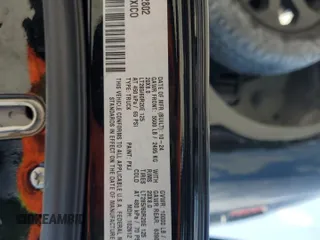 2024 Ram 2500 Big Horn z VIN 3C6UR5DJ4RG382802, wystawiony jako Copart lot #62024245 z przebiegiem 18 033 mil mil oraz Czysty tytuł • Clean title. Historia ofert i sprzedaży dostępna na DreamBid. Obrazek 13.