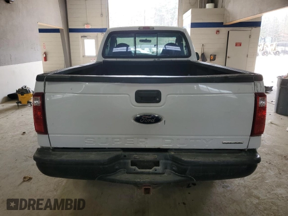 2003 Ford F-250 XL z VIN 3FTNF20L43MB35476, wystawiony jako Copart lot #47252475 z przebiegiem 434 412 mil mil oraz Czysty tytuł • Clean title. Historia ofert i sprzedaży dostępna na DreamBid. Obrazek 6.