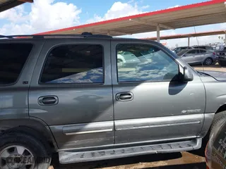2002 Chevrolet Tahoe LT with VIN 1GNEK13Z92J289724, listed as a IAAI auction lot 42025254 with 190,749 mi miles. Bid and sale history available at carsss.com. Image 13.