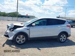2014 Ford Escape SE with VIN 1FMCU0G93EUD22536, listed as a IAAI auction lot 42045733 with 145,983 mi miles. Bid and sale history available at carsss.com. Image 14.