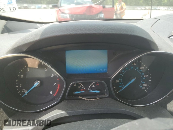2014 Ford Escape SE с VIN 1FMCU0G90EUB85314, выставлен на аукционе Copart как лот 59974235 с пробегом 173 744 миль миль и Списание • Salvage title. История ставок и продаж доступна на DreamBid. Изображение 9.