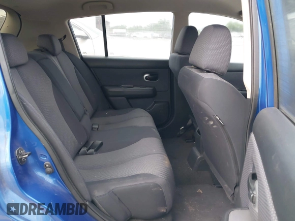 2009 Nissan Versa 1.8 SL with VIN 3N1BC13E89L350489, listed as a IAAI auction lot 42048145 with 166,079 mi miles. Bid and sale history available at carsss.com. Image 8.
