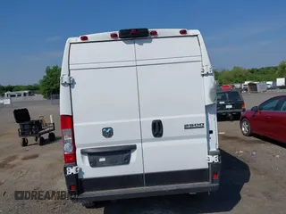 2025 Ram ProMaster Cargo Tradesman with VIN 3C6LRVDG6SE504125, listed as a IAAI auction lot 42158811 with 20,721 mi miles and . Bid and sale history available at carsss.com. Image 16.