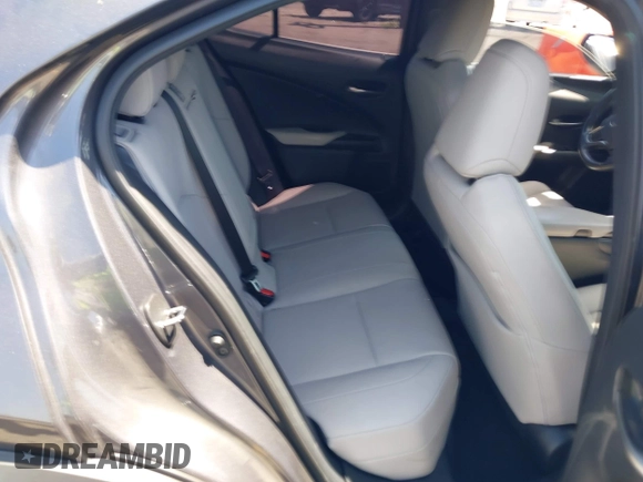 2022 Lexus UX 200 с VIN JTHX3JBH7N2055392, выставлен на аукционе IAAI как лот 42282895 с пробегом 46 776 миль миль и . История ставок и продаж доступна на DreamBid. Изображение 8.