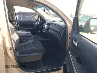 2017 Toyota Tundra 2WD SR5 with VIN 5TFEY5F17HX225871, listed as a IAAI auction lot 41954311 with 125,917 mi miles. Bid and sale history available at carsss.com. Image 5.