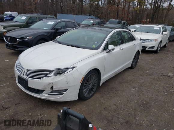 2013 Lincoln MKZ with VIN 3LN6L2JK4DR816031, listed as a IAAI auction lot 41701444 with 147,701 mi miles. Bid and sale history available at carsss.com. Image 2.