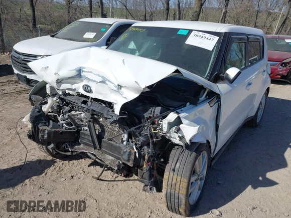 2018 Kia Soul + with VIN KNDJP3A53J7901187, listed as a IAAI auction lot 38949447 with 115,761 mi miles. Bid and sale history available at carsss.com. Image 6.
