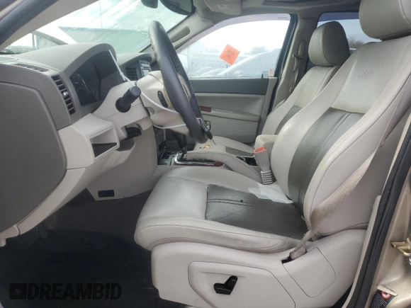 2005 Jeep Grand Cherokee Limited with VIN 1J8HR58215C671851, listed as a Copart auction lot 70700074 with 108,304 mi miles and Salvage Title. Bid and sale history available at carsss.com. Image 7.