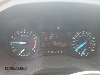 2020 Ford Edge SE z VIN 2FMPK3G93LBA53823, wystawiony jako Copart lot #61485045 z przebiegiem 43 770 mil mil oraz Szkoda całkowita • Salvage title. Historia ofert i sprzedaży dostępna na DreamBid. Obrazek 9.