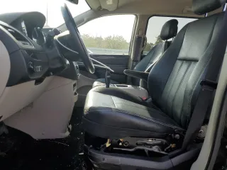 2016 Chrysler Town & Country Touring with VIN 2C4RC1BG8GR284170, listed as a Copart auction lot 49133465 with 135,478 mi miles and Salvage Title. Bid and sale history available at carsss.com. Image 7.
