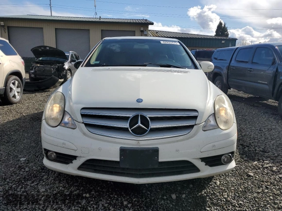 2008 Mercedes-Benz R 3.0L with VIN 4JGCB22E28A074615, listed as a Copart auction lot 48955475 with 130,778 mi miles and Salvage Title. Bid and sale history available at carsss.com. Image 5.