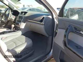 2017 GMC Acadia Limited z VIN 1GKKRSKD2HJ307240, wystawiony jako IAAI lot #42402371 z przebiegiem 197 483 mil mil oraz . Historia ofert i sprzedaży dostępna na DreamBid. Obrazek 5.