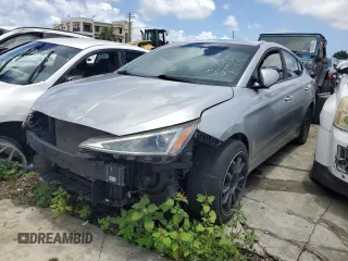 2020 Hyundai Elantra SE z VIN KMHD74LF6LU025000, wystawiony jako Copart lot #47258375 z przebiegiem Nie podano mil oraz Szkoda całkowita • Salvage title. Historia ofert i sprzedaży dostępna na DreamBid. Obrazek 1.