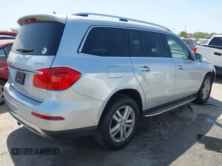 2015 Mercedes-Benz GL-Class GL 350 BlueTEC with VIN 4JGDF2EE4FA581954, listed as a IAAI auction lot 41846414 with 77,786 mi miles. Bid and sale history available at carsss.com. Image 4.