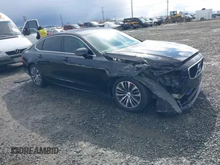2020 Volvo S90 Momentum z VIN LVYA22MK9LP175566, wystawiony jako IAAI lot #41788275 z przebiegiem 183 815 mil mil oraz . Historia ofert i sprzedaży dostępna na DreamBid. Obrazek 1.