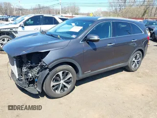 2018 Kia Sorento EX with VIN 5XYPHDA57JG388378, listed as a IAAI auction lot 41977584 with 121,482 mi miles and . Bid and sale history available at carsss.com. Image 18.