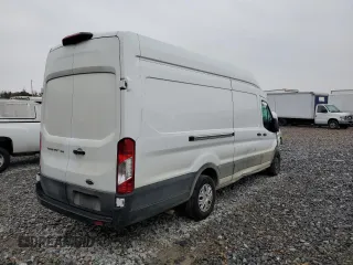 2021 Ford Transit Cargo with VIN 1FTBW3X89MKA74340, listed as a Copart auction lot 82188434 with 23,360 mi miles and Salvage Title. Bid and sale history available at carsss.com. Image 4.