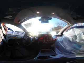 2023 Tesla Model 3 z VIN 5YJ3E1EAXPF584537, wystawiony jako IAAI lot #41464243 z przebiegiem 33 229 mil mil oraz . Historia ofert i sprzedaży dostępna na DreamBid. Obrazek 26.