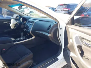 2013 Nissan Altima 2.5 SL with VIN 1N4AL3AP1DN532932, listed as a IAAI auction lot 41620524 with 160,515 mi miles. Bid and sale history available at carsss.com. Image 5.