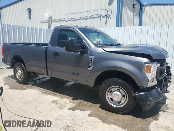 2022 Ford F-350 XL with VIN 1FTRF3A64NEG44654, listed as a Copart auction lot 51297344 with 29,028 mi miles and Non repairable. Bid and sale history available at DreamBid. Image 4.
