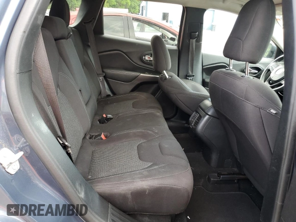 2020 Jeep Cherokee Latitude z VIN 1C4PJLCB6LD555929, wystawiony jako Copart lot #58735125 z przebiegiem 102 759 mil mil oraz Szkoda całkowita • Salvage title. Historia ofert i sprzedaży dostępna na DreamBid. Obrazek 11.