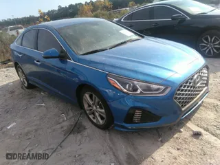 2019 Hyundai Sonata Sport with VIN 5NPE34AF6KH760270, listed as a IAAI auction lot 40956070 with 92,664 mi miles. Bid and sale history available at carsss.com. Image 1.