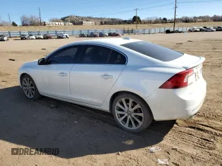2018 Volvo S60 Inscription z VIN LYV402HK9JB168579, wystawiony jako Copart lot #47094155 z przebiegiem 61 979 mil mil oraz Szkoda całkowita • Salvage title. Historia ofert i sprzedaży dostępna na DreamBid. Obrazek 2.