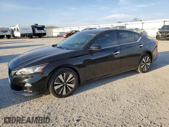 2019 Nissan Altima SV with VIN 1N4BL4DV4KC149872, listed as a Copart auction lot 52984685 with 66,272 mi miles and Salvage title. Bid and sale history available at DreamBid. Image 1.