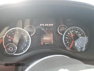 2024 Ram 1500 Tradesman z VIN 1C6SRFNT0RN225627, wystawiony jako Copart lot #69763084 z przebiegiem 4 563 mil mil oraz Szkoda całkowita • Salvage title. Historia ofert i sprzedaży dostępna na DreamBid. Obrazek 9.