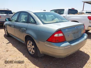 2007 Ford Five Hundred SEL z VIN 1FAHP24147G138449, wystawiony jako IAAI lot #42345920 z przebiegiem Nie podano mil oraz . Historia ofert i sprzedaży dostępna na DreamBid. Obrazek 3.