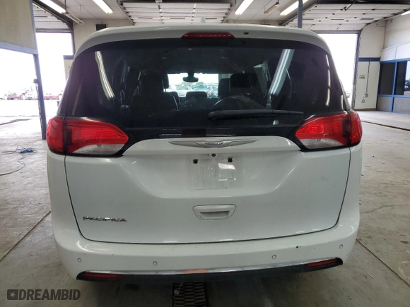 2017 Chrysler Pacifica Touring-L with VIN 2C4RC1BG9HR810176, listed as a Copart auction lot 51773275 with 112,305 mi miles and Clean Title. Bid and sale history available at carsss.com. Image 6.