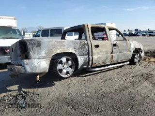 2005 Chevrolet Silverado 1500 LS with VIN 2GCEC13T351314908, listed as a Copart auction lot 45699215 with Not Provided miles and Salvage Title. Bid and sale history available at DreamBid. Image 3.