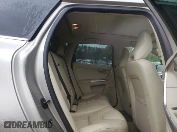 2013 Volvo XC60 3.2L z VIN YV4940DZ3D2451757, wystawiony jako Copart lot #58147575 z przebiegiem 86 021 mil mil oraz Czysty tytuł • Clean title. Historia ofert i sprzedaży dostępna na DreamBid. Obrazek 11.
