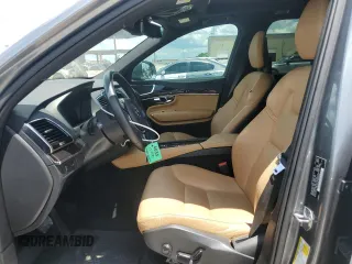 2017 Volvo XC90 Momentum with VIN YV4A22PK8H1173169, listed as a Copart auction lot 56561005 with 105,622 mi miles and Salvage Title. Bid and sale history available at DreamBid. Image 7.
