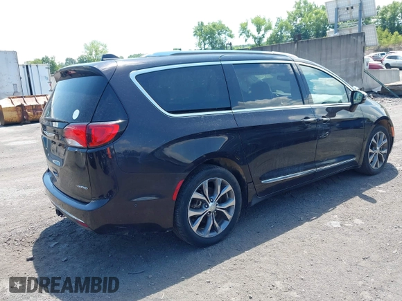 2017 Chrysler Pacifica Limited with VIN 2C4RC1GG7HR525064, listed as a IAAI auction lot 42572835 with 205,452 mi miles and . Bid and sale history available at DreamBid. Image 4.
