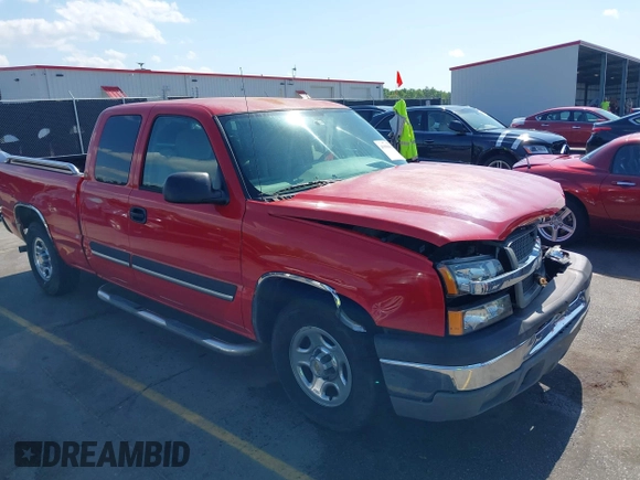2004 Chevrolet Silverado 1500 LS with VIN 1GCEC19V84Z142003, listed as a IAAI auction lot 41998056 with 214,671 mi miles. Bid and sale history available at carsss.com. Image 1.